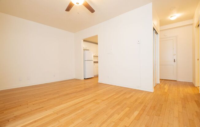 REGENT APARTMENTS (REG01)