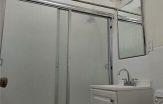 5908 1/2 CRENSHAW BLVD