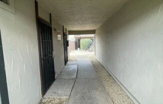 2 beds, 1 bath, 825 sqft, $1,250, Unit #9