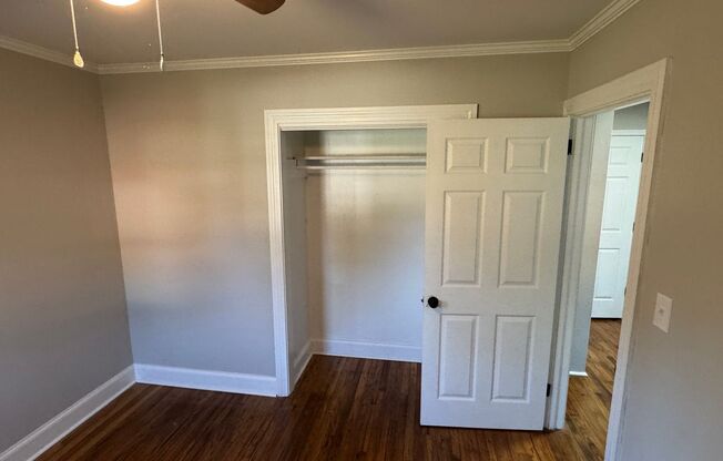 3 beds, 1 bath, $1,300