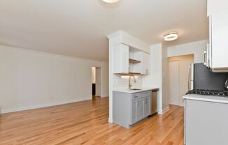 1 bed, 1 bath, $1,505, Unit 200