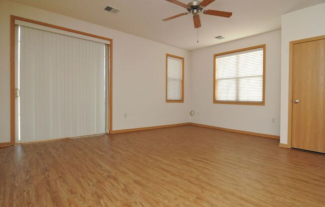 1 bed, 1 bath, 840 sqft, $1,425, Unit 103