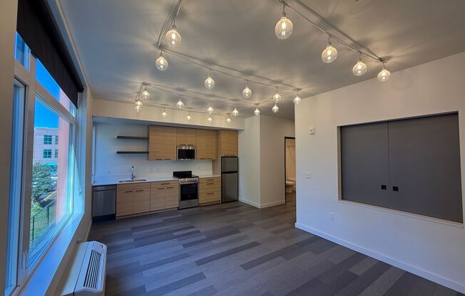 1 bed, 1 bath, 585 sqft, $1,438, Unit 201