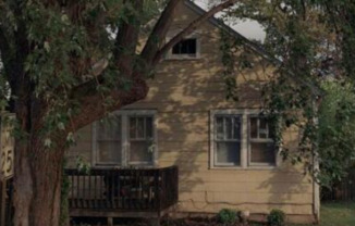 Adorable 2BR/1BA house