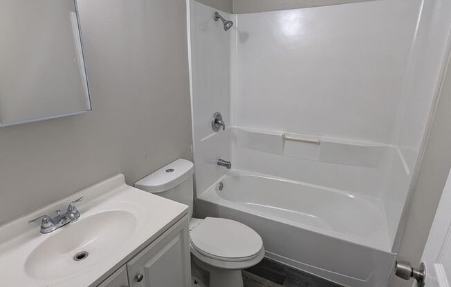 3 beds, 1 bath, $1,200