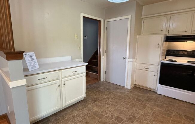 3 beds, 2 baths, $1,450