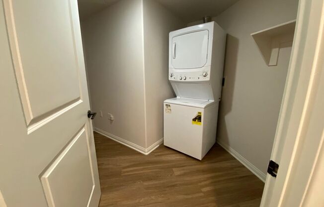 Studio, 1 bath, 601 sqft, $1,955, Unit 108