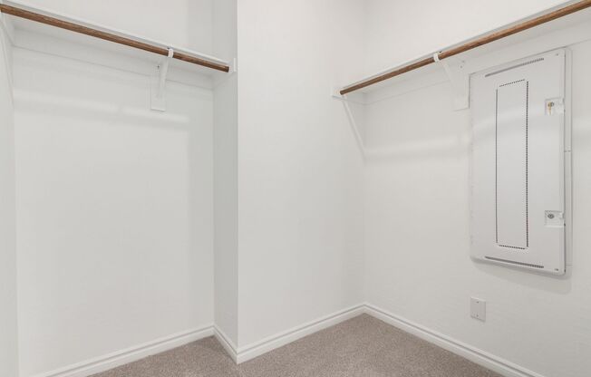 3 beds, 3 baths, $2,095