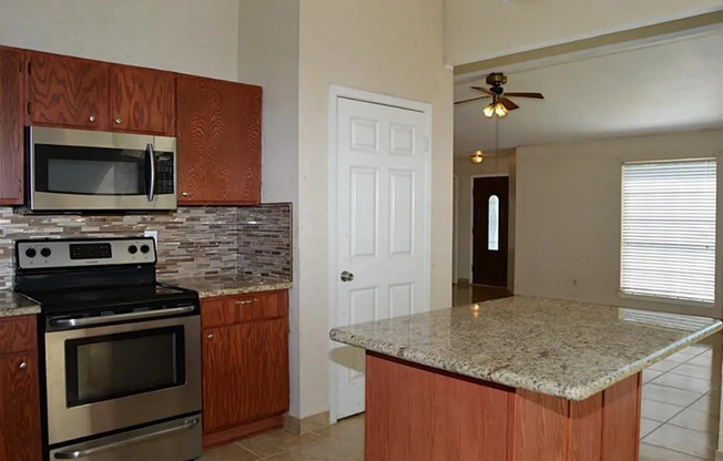 Welcome to this charming 2-bedroom, 1-bathroom home conveniently located near Hwy 290 and Hwy 6!