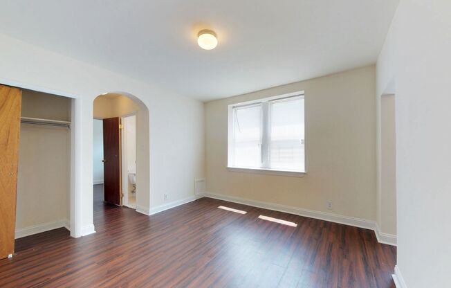 Chester Lynn Apartments