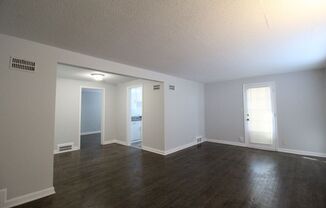 1 bed, 1 bath, $995, Unit 301E27