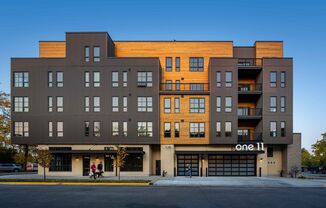 1 bed, 1 bath, 851 sqft, $2,250, Unit 110 W Beall #605