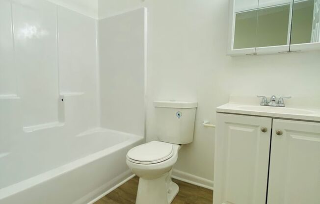 Studio, 1 bath, 500 sqft, $1,200, Unit 212