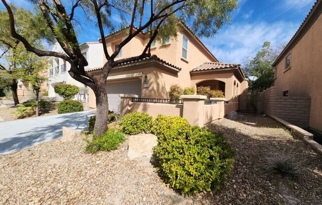 Beautiful 2-Story Home in Summerlin community!