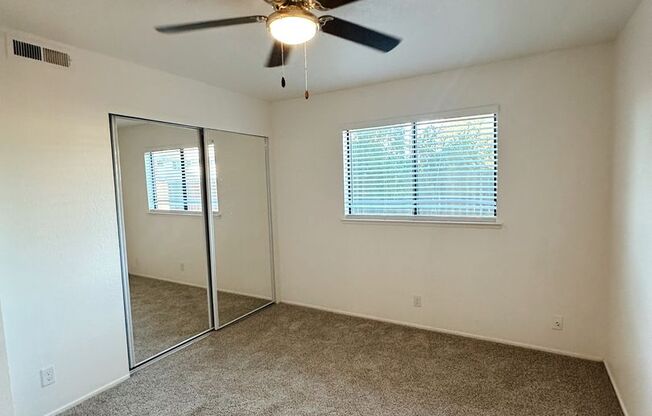 2 beds, 1 bath, $1,475, Unit 27