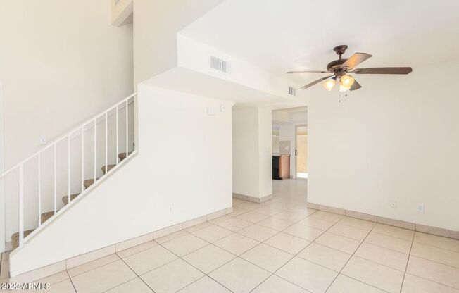 2415 W Greenway Rd 3, Phoenix