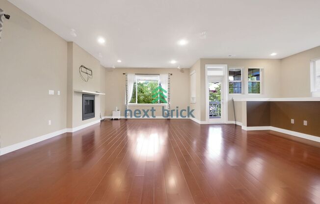 4 Bedroom 3.5 Bathroom in Highly Desirable Issaquah Highlands!