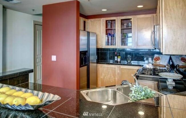 2 beds, 2 baths, $5,195, Unit # 1111