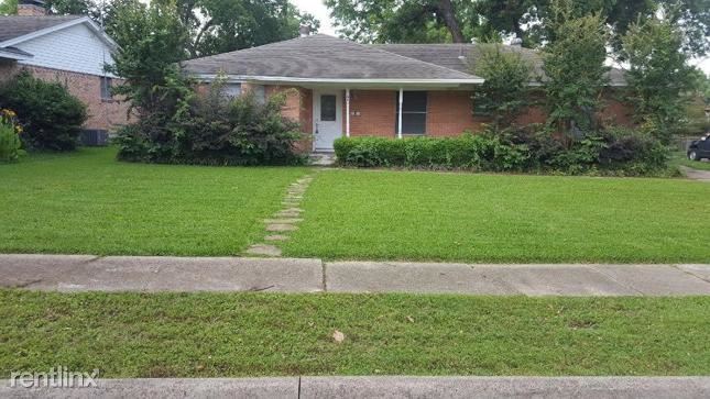 112 R W Rio Grande Street