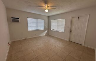 1 bed, 1 bath, 600 sqft, $1,425, Unit 5