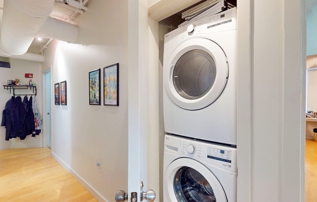 2 beds, 2 baths, 1,708 sqft, $4,700, Unit 605