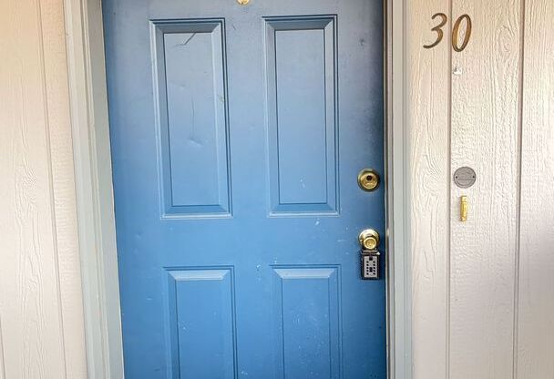 2 beds, 2 baths, 1,000 sqft, $1,450, Unit 30