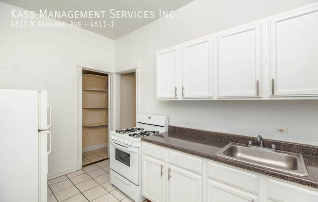 4611 N Ashland Ave