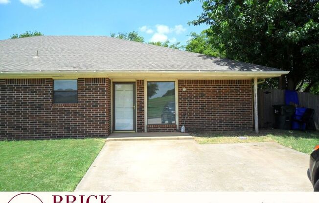 Large well maintained 3 bedroom 2 bath duplex in great location.   Available July 24th.