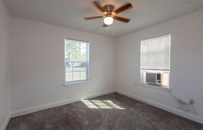 2 beds, 1 bath, $1,097