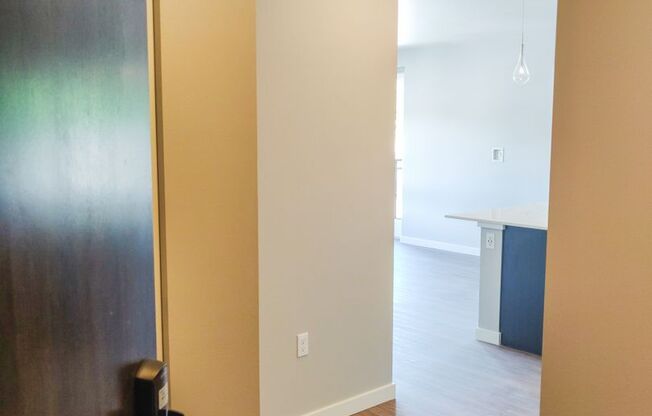 1 bed, 1 bath, 643 sqft, $2,395, Unit 306