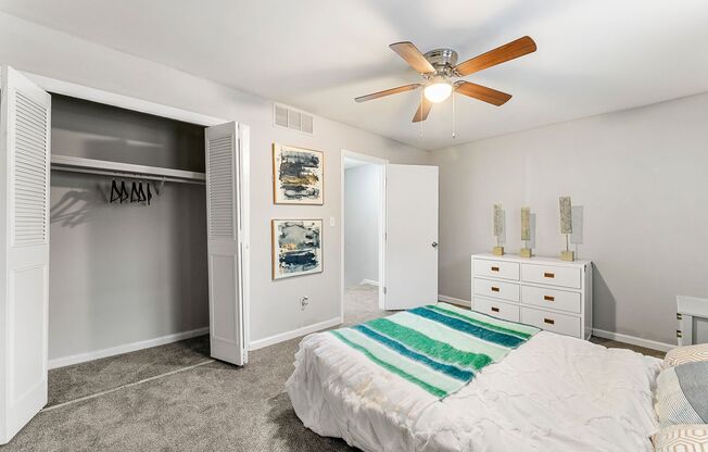 2 beds, 1.5 baths, 950 sqft, $1,369, Unit K06