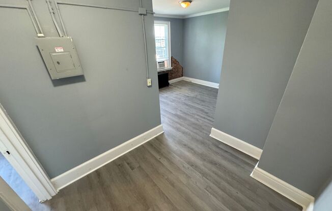 1 bed, 1 bath, $1,095, Unit 322