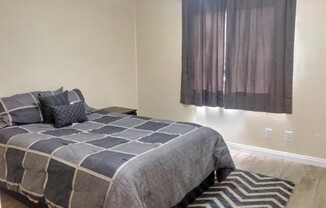 Beautifully updated house in Burbank Blvd is now available for rent