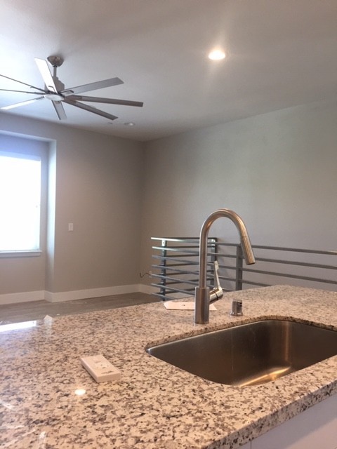 1 bed, 1 bath, $1,600