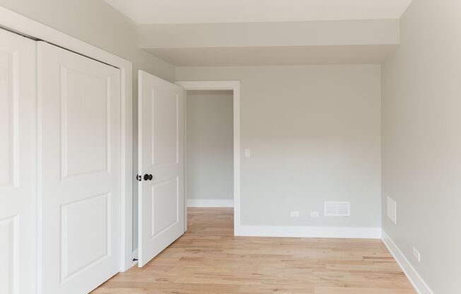 2 beds, 1 bath, 922 sqft, $2,950, Unit 2535-2