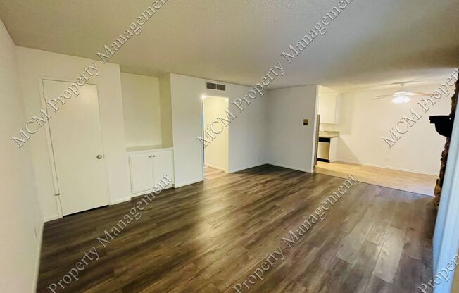 780-13956 VANOWEN STREET