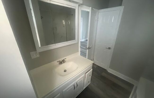 1 bed, 1 bath, 462 sqft, $995, Unit Unit B