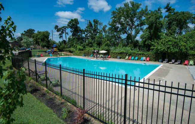 Del Vista Apartments Pool Enclosure 2