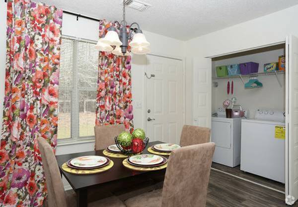 Kitchen dining nook