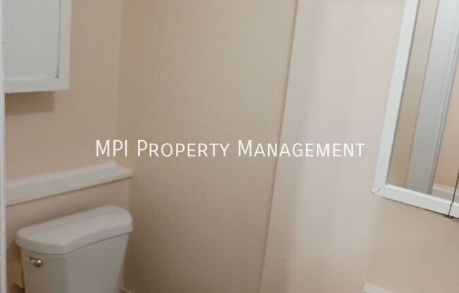 2820 B W CLYBOURN ST