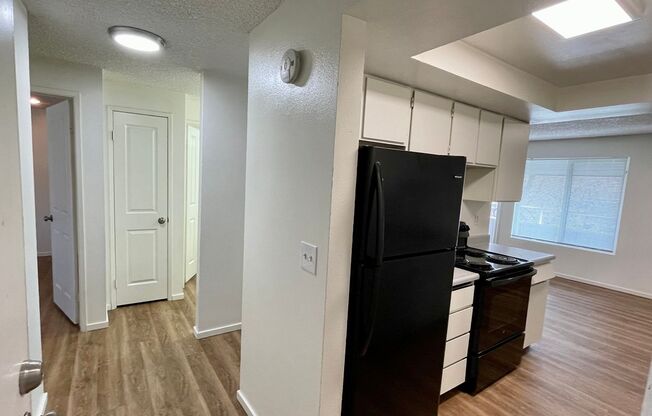 2 beds, 1 bath, 850 sqft, $1,075, Unit 304