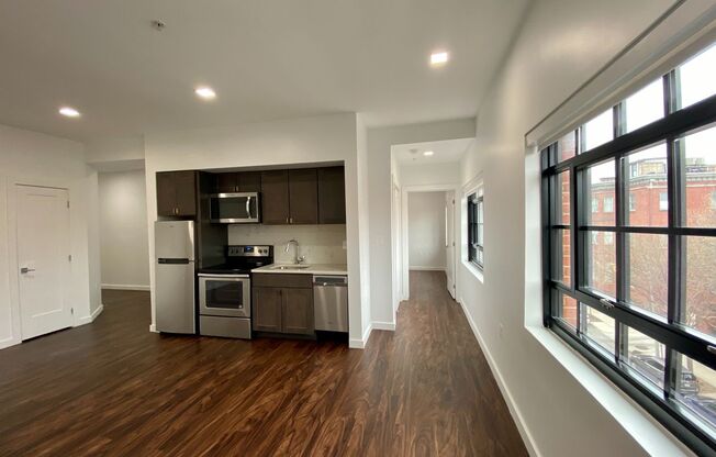 2 beds, 2 baths, 895 sqft, $2,073, Unit 406