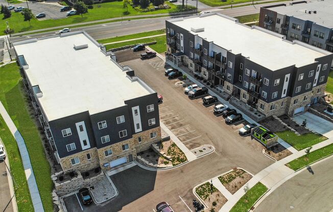 Cottage Grove Commons: 1400 N Windsor