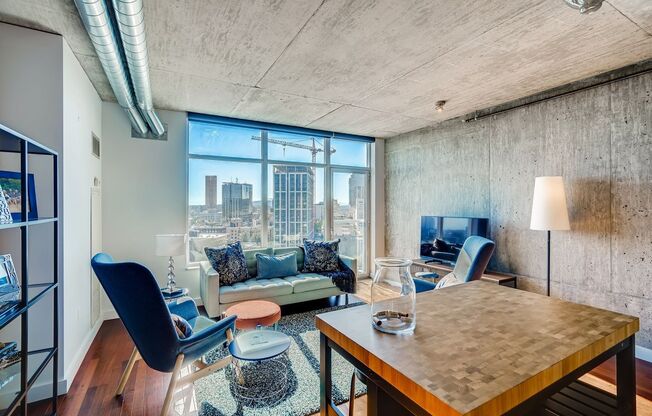 1 bed, 1 bath, 692 sqft, $2,500, Unit NES1926-1215