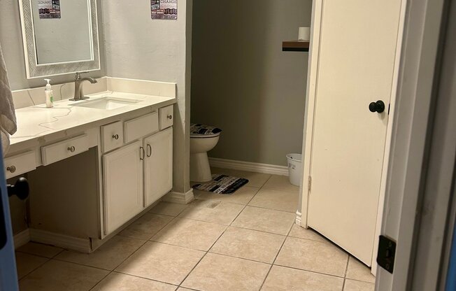 6627 VILLARREAL DR