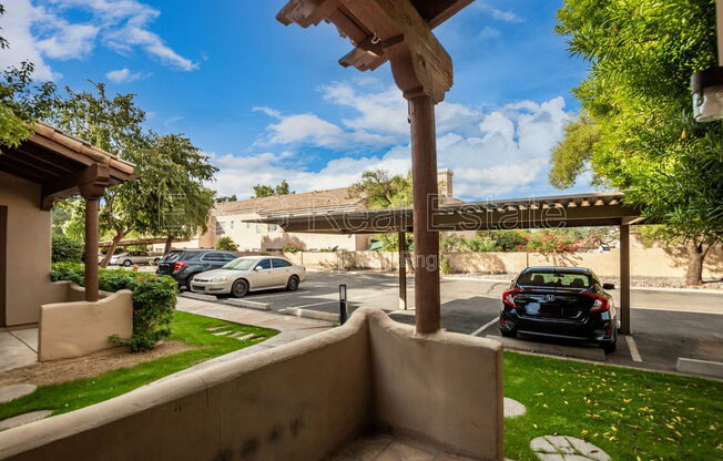 1446 E GROVERS Avenue