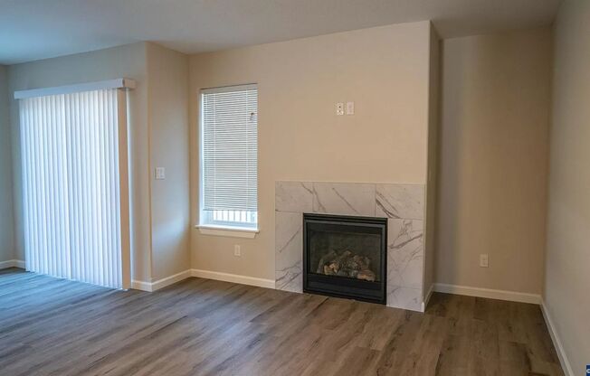 Newly Built 3 Bed / 3 Bath Duplex! $500 Amazon Gift Card! First 1.5 Month's Rent Is Free!