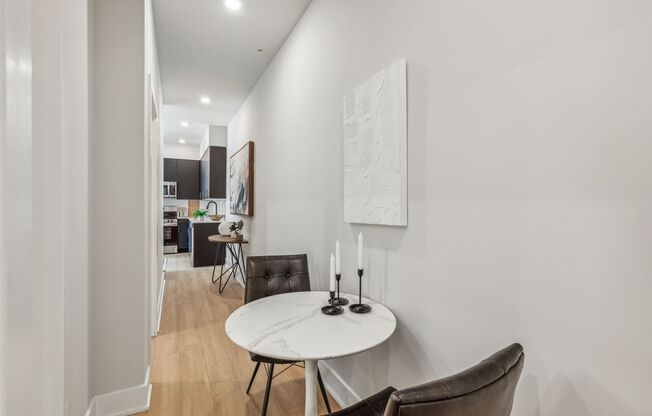 2 beds, 1 bath, 779 sqft, $1,750, Unit 105