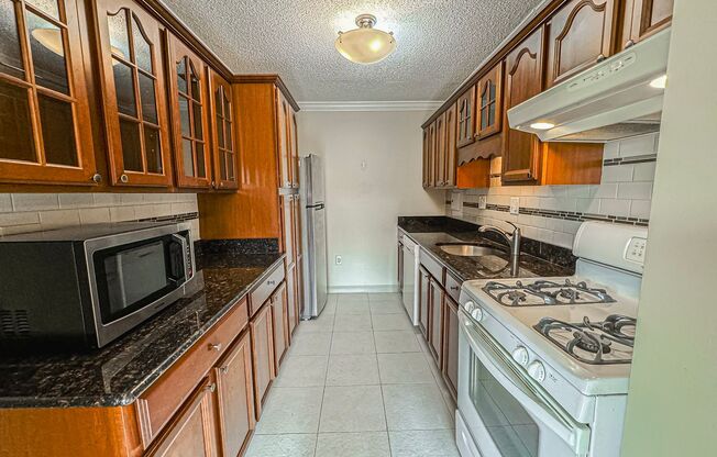 1 bed, 1 bath, $2,000, Unit # 801