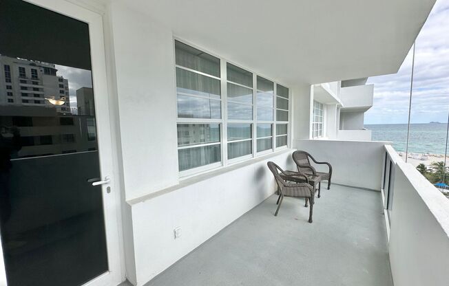 Studio, 1 bath, $2,400, Unit Unit 930